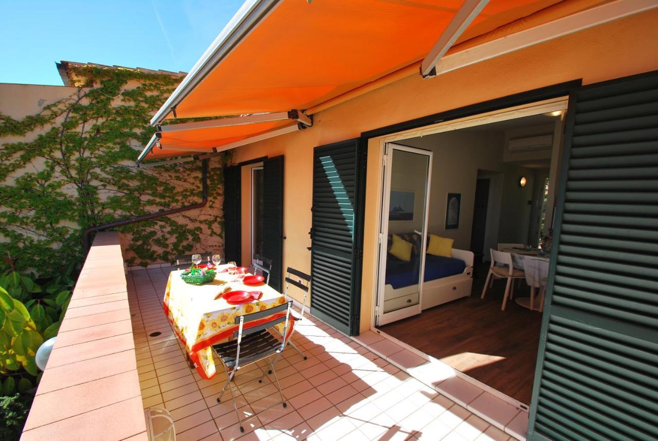 Grotta Azzurra Apartment - Cavoli - Terrazza Vista Mare, Clima E Parcheggio San Piero in Campo  외부 사진